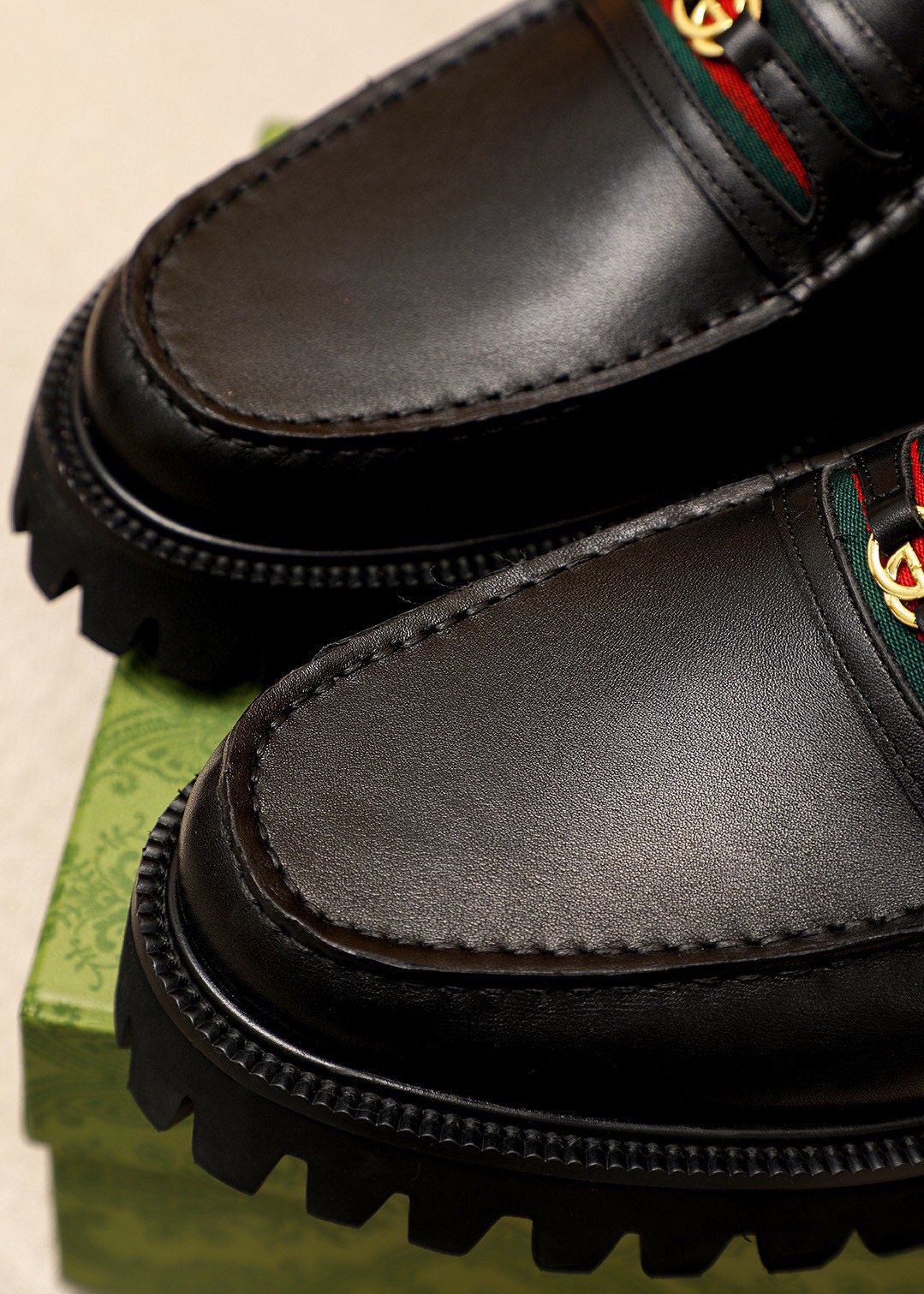 Gucci Black Lug Sole Loafers — detail
