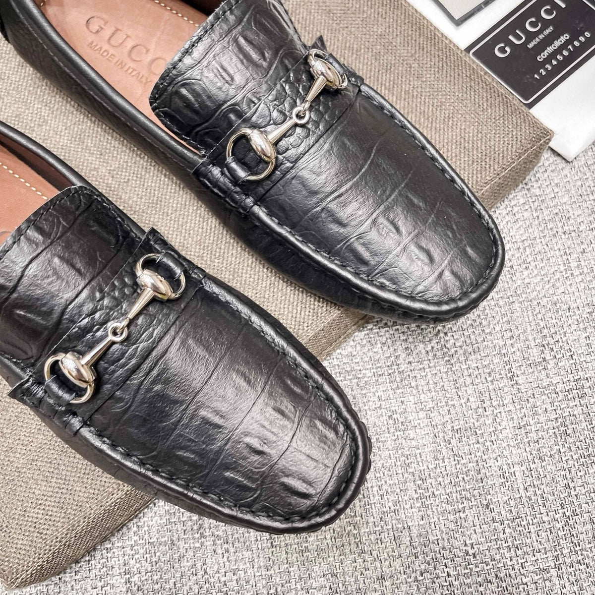Gucci Black Textured Loafers — detail