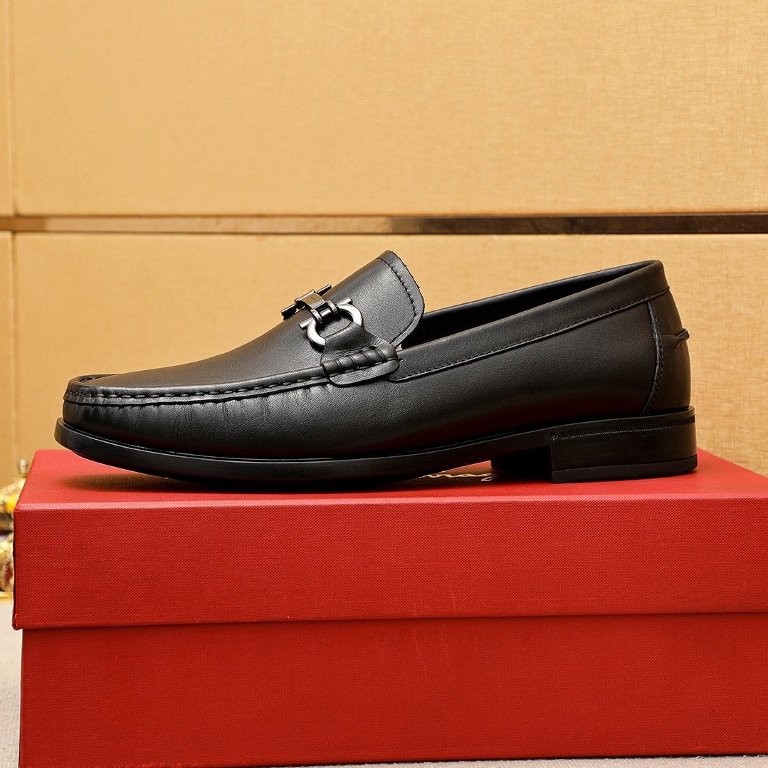 Ferragamo Black Metal-Bit Loafers — side