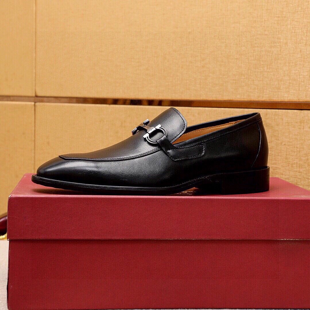 Ferragamo Black Metal-Hardware Loafers — model
