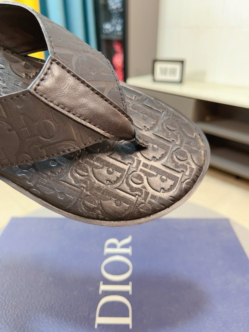 Dior Black Logo Thong Sandals — detail