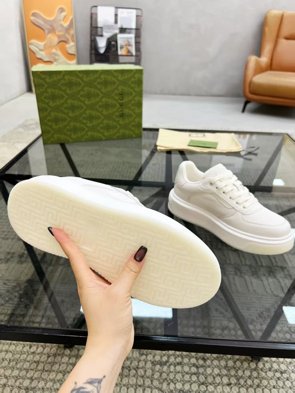 Gucci White Low-Top Sneakers — detail
