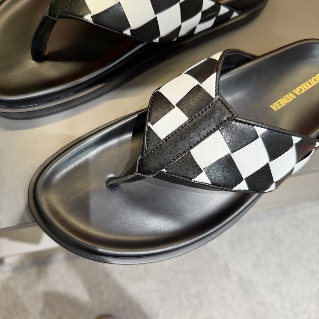Bottega Veneta Woven Thong Sandals — detail