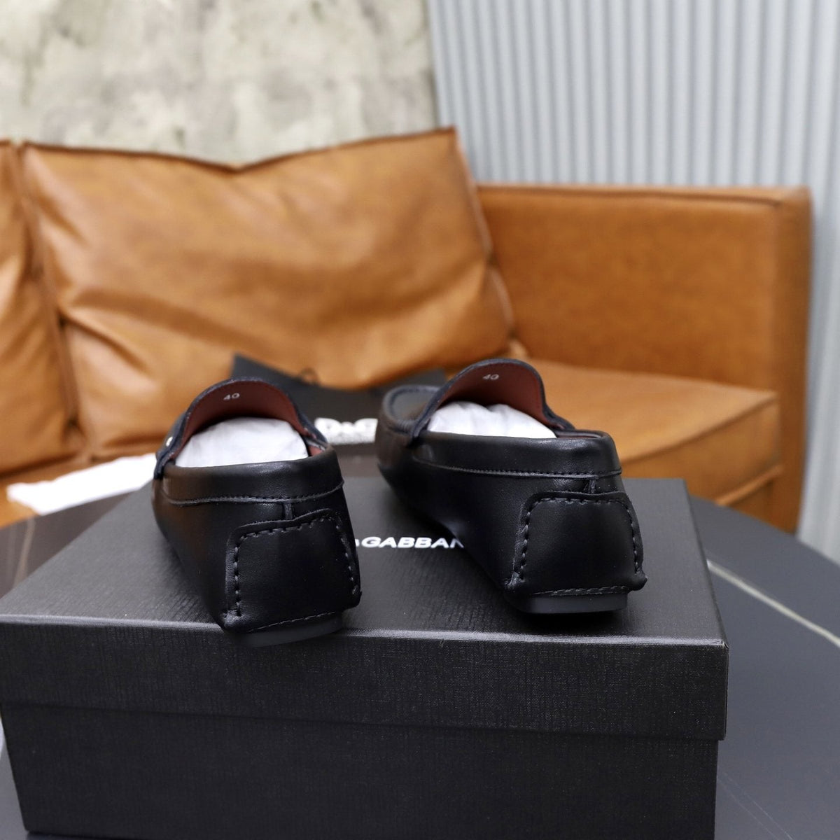 Dolce & Gabbana Black Logo-Detail Loafers — back
