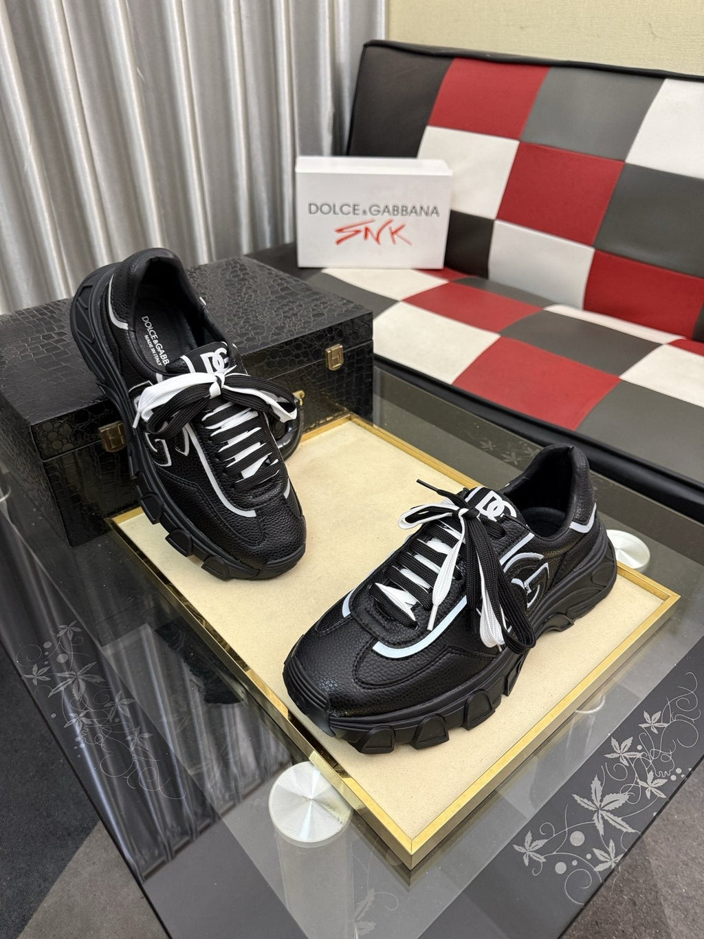 Dolce & Gabbana Black Accent Low-Top Sneakers — front