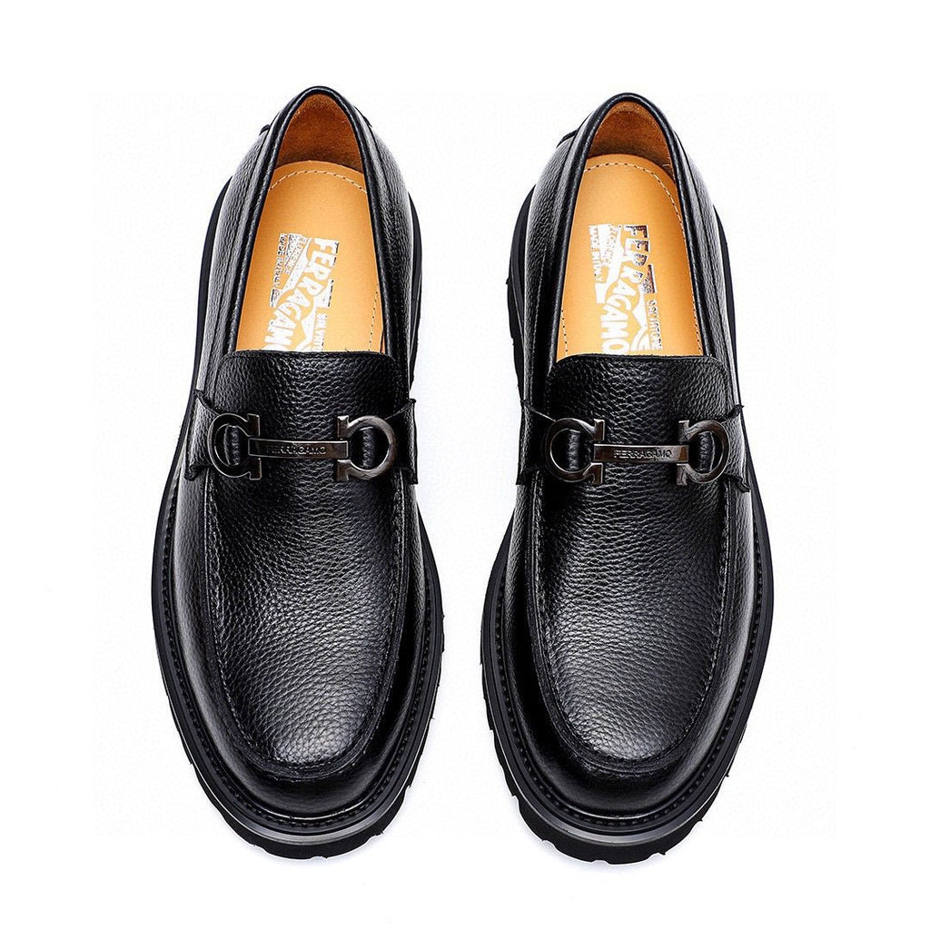 微商相册测试鞋子-Ferragamo Black Pebbled Bit Loafers — hero