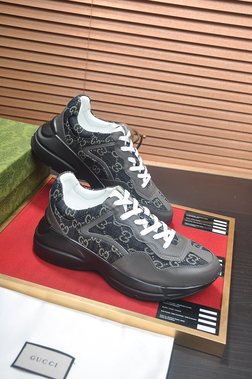 Gucci Black GG Pattern Sneakers — front