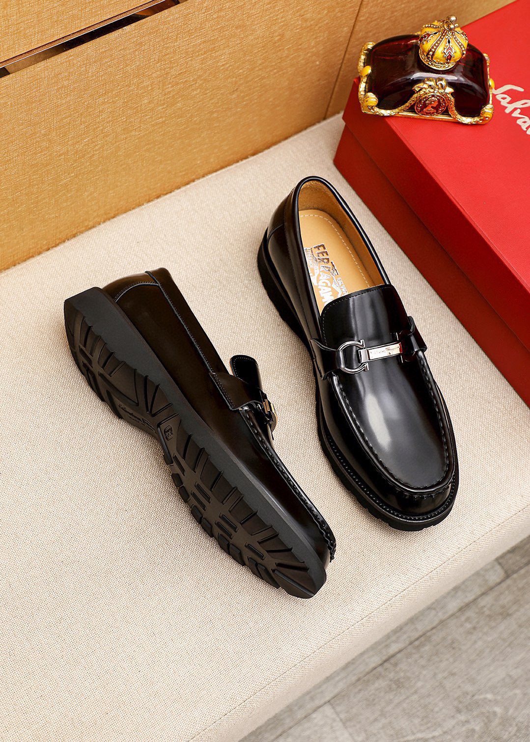 Ferragamo Black Bit Loafers — front