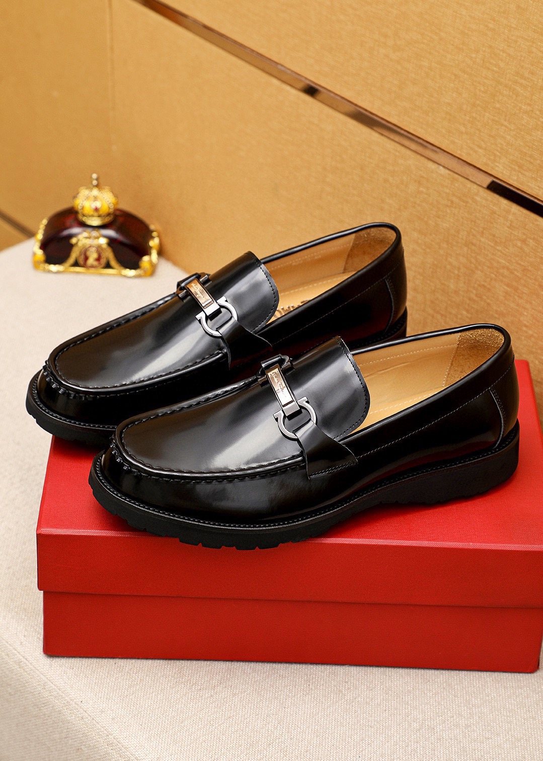 Ferragamo Black Bit Loafers — front