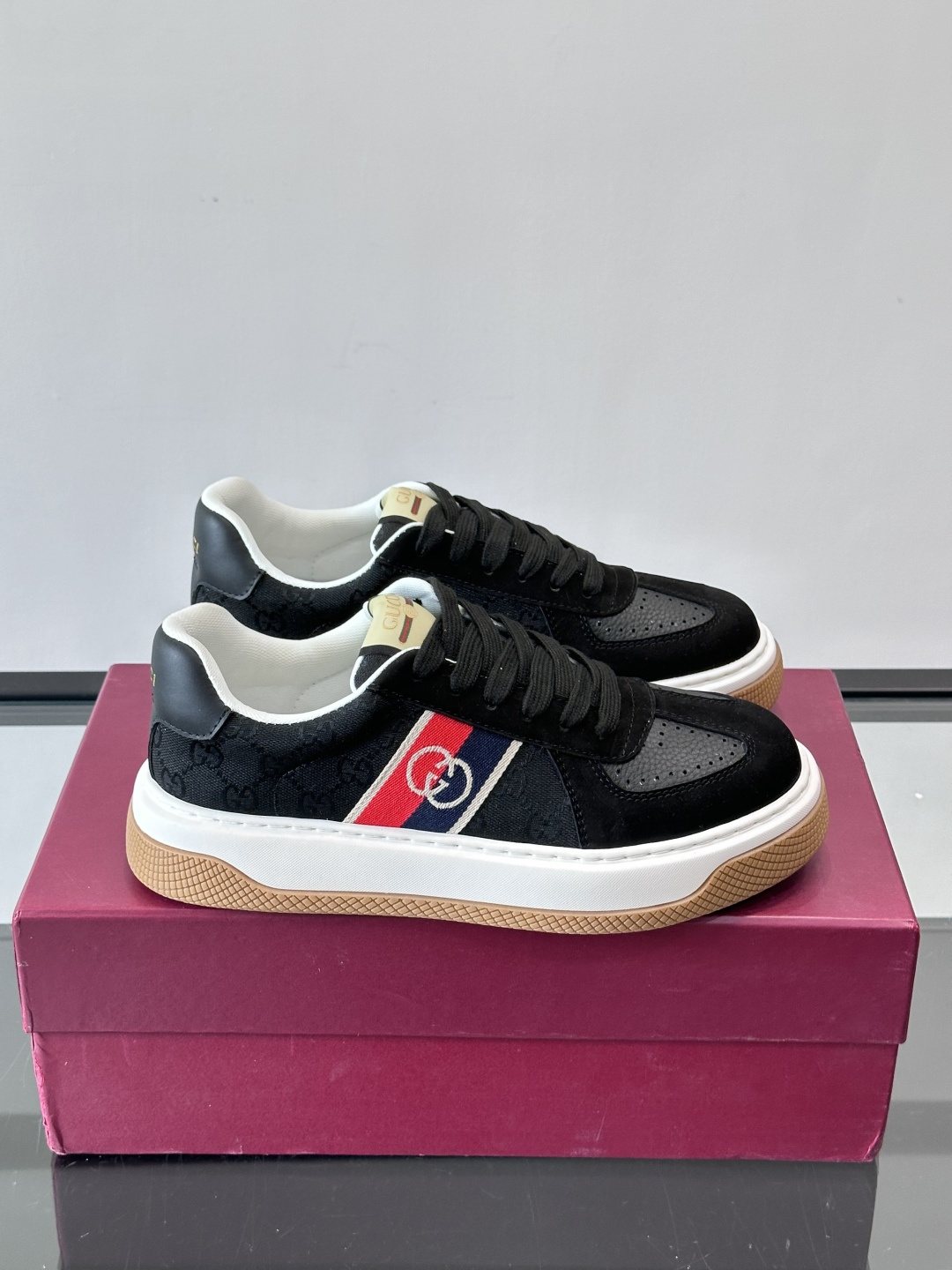 Gucci Black Stripe Sneakers — hero