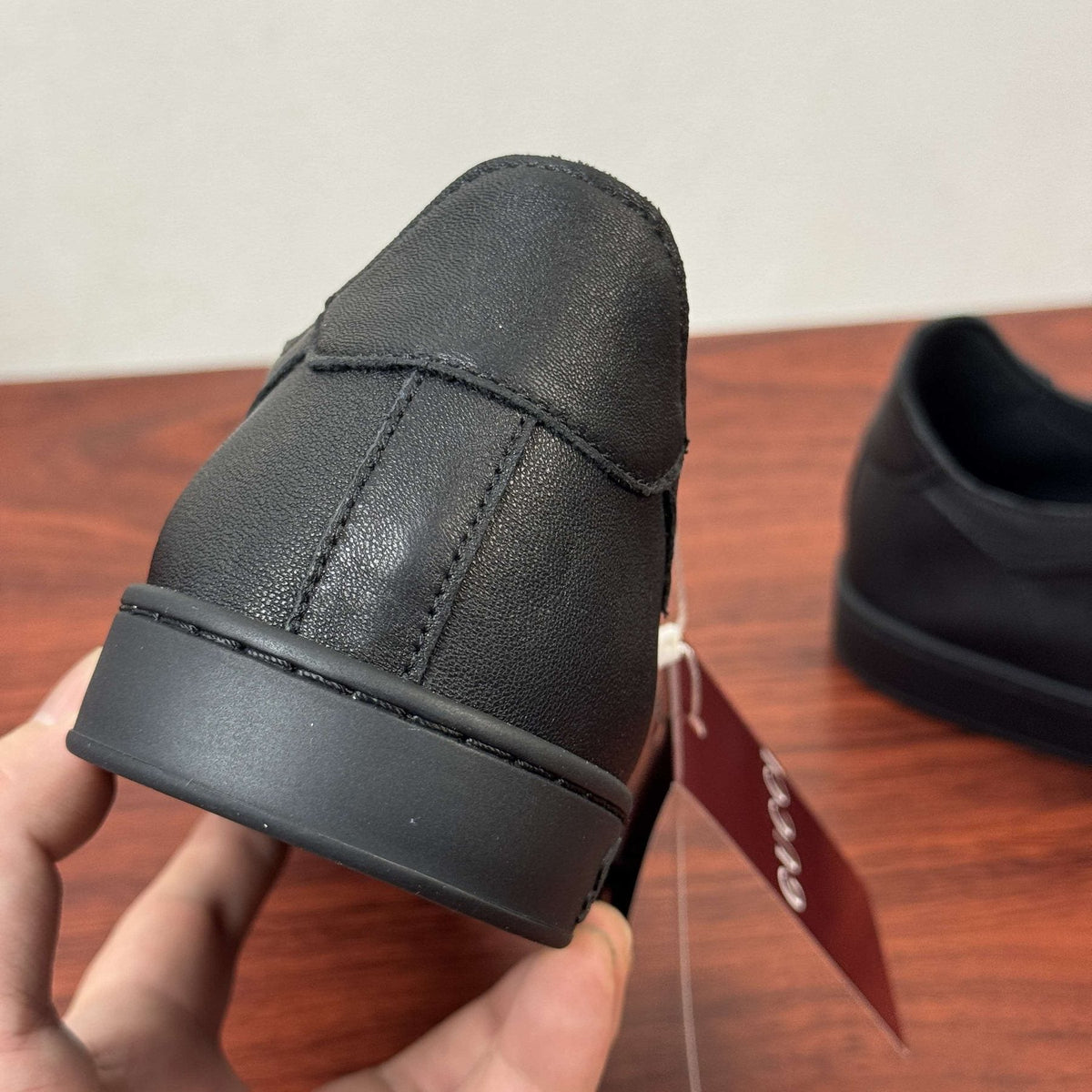 Gucci Green and Red Stripe Sneakers — back