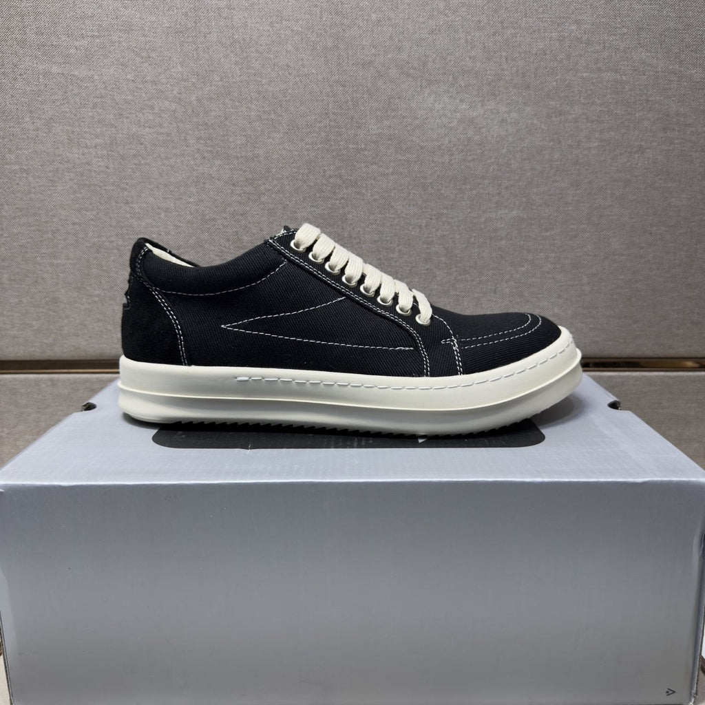 Converse Black Contrast Stitch Low-Top Sneakers — side