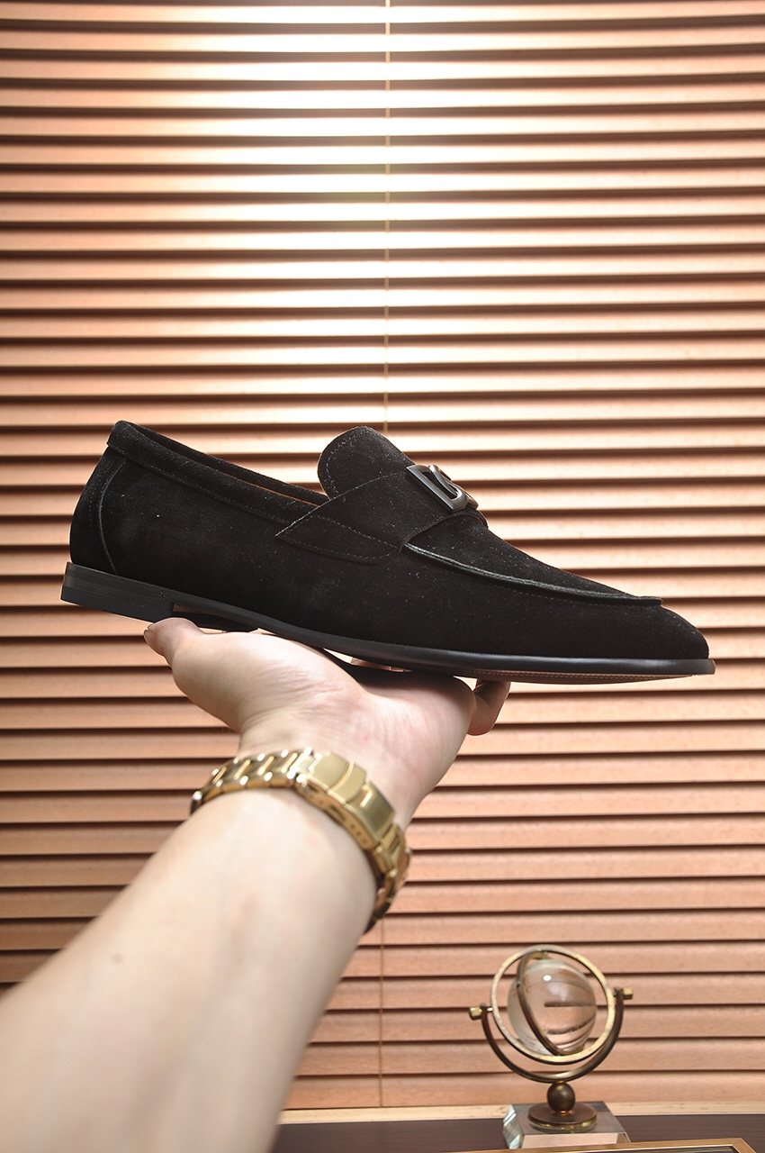 Dolce & Gabbana Bernini Black Loafers — model