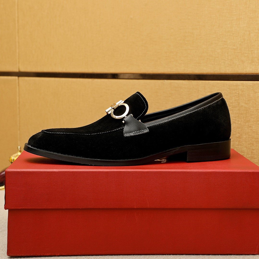 Ferragamo Black Metal-Accent Loafers — side