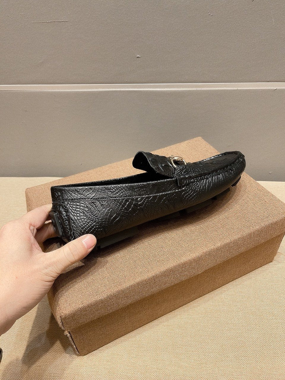 Gucci Black Textured Bit Driving Loafers — side