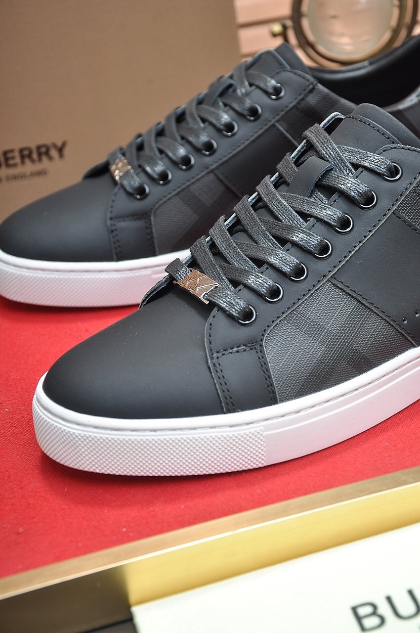 Burberry Black Check Low-Top Sneakers — detail
