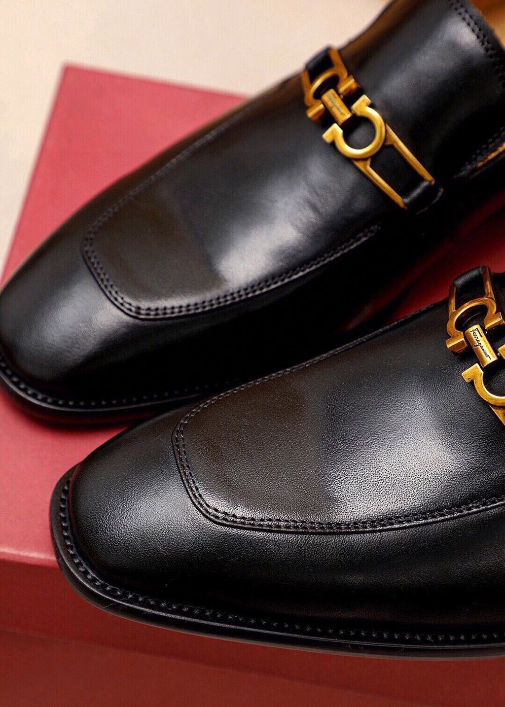Ferragamo Black Leather Hardware Loafers — detail