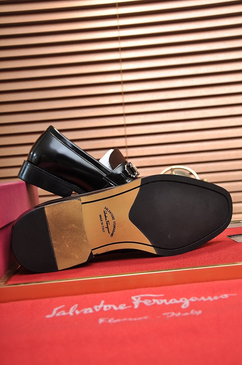 Ferragamo Black & Brown Metal Bit Loafers — detail