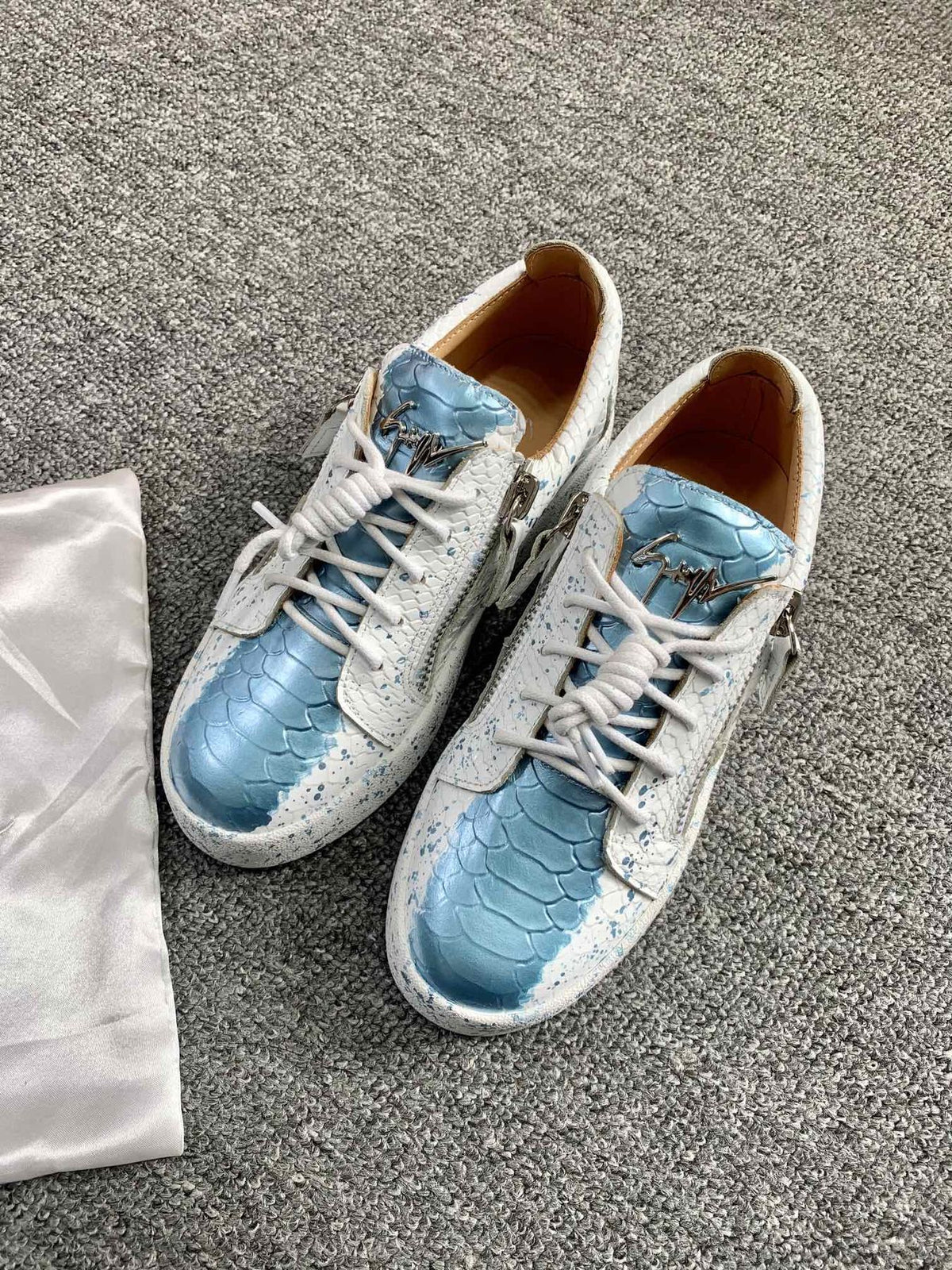 Giuseppe Zanotti Blue Speckle Low-Top Sneakers — front