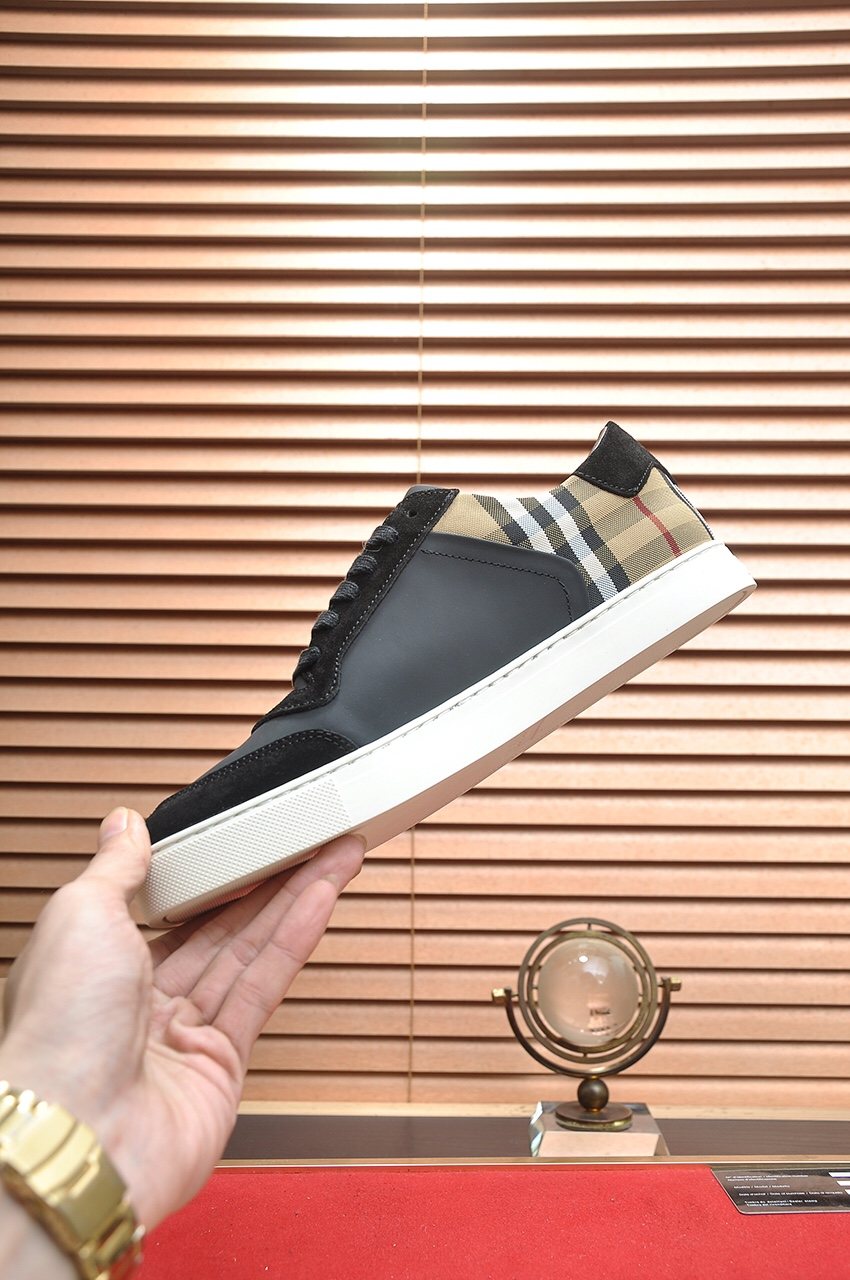 Burberry Check Heel Low-Top Sneakers — model