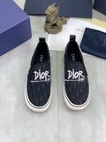 微商相册测试鞋子-Dior Logo-Pattern Canvas Slip-On Sneakers — hero