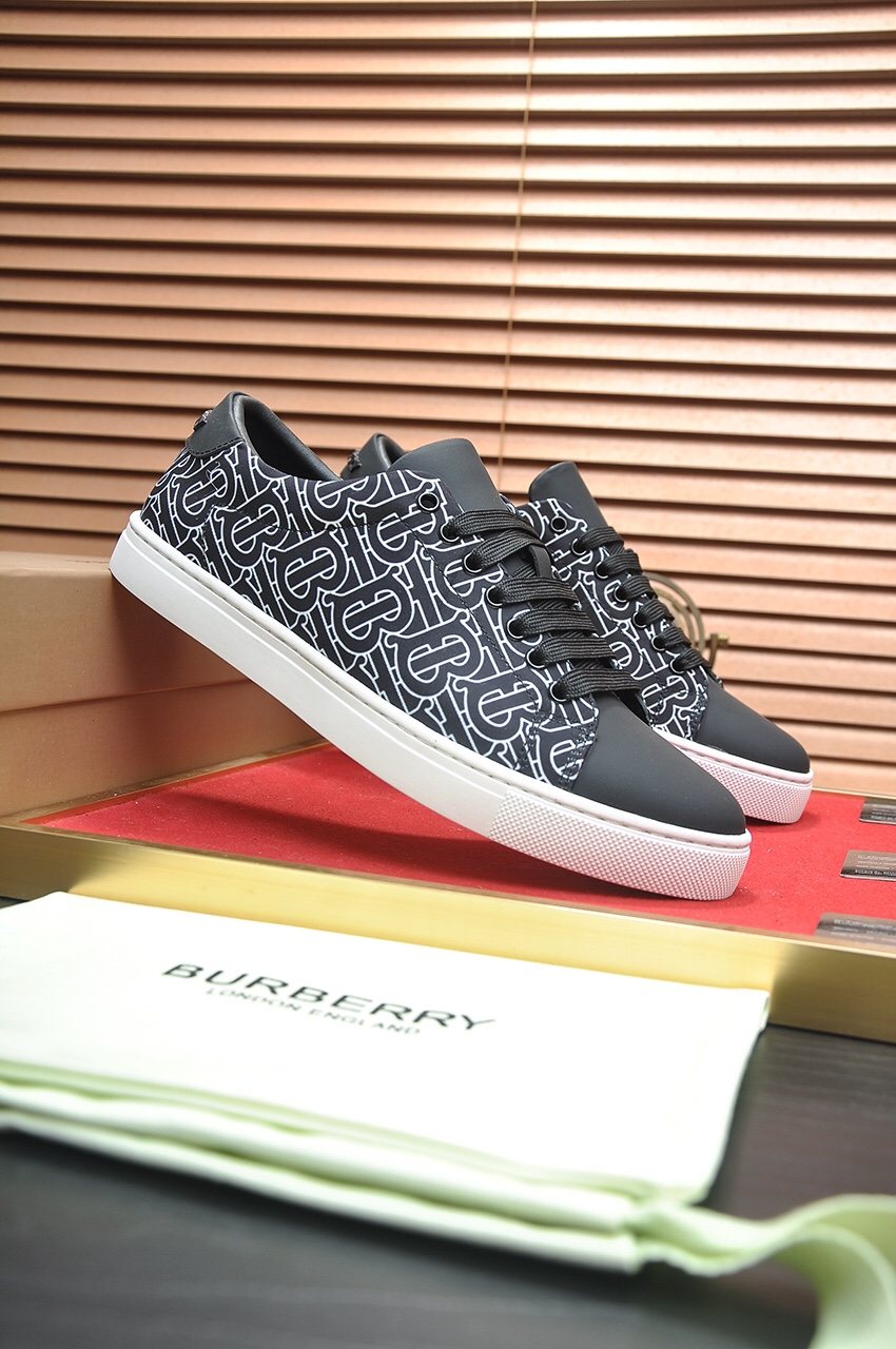 Burberry Black Pattern Low-Top Sneakers — hero