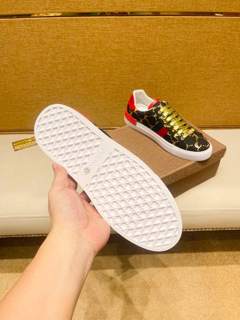 Black Patterned Gold-Lace Low-Top Sneakers — detail
