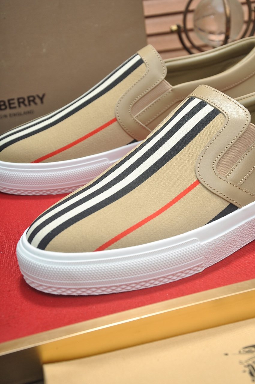 Burberry Beige Striped Slip-On Sneakers — detail