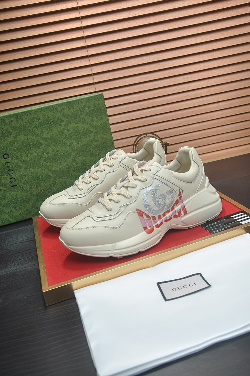 Gucci Off-White Red Accent Sneakers — front