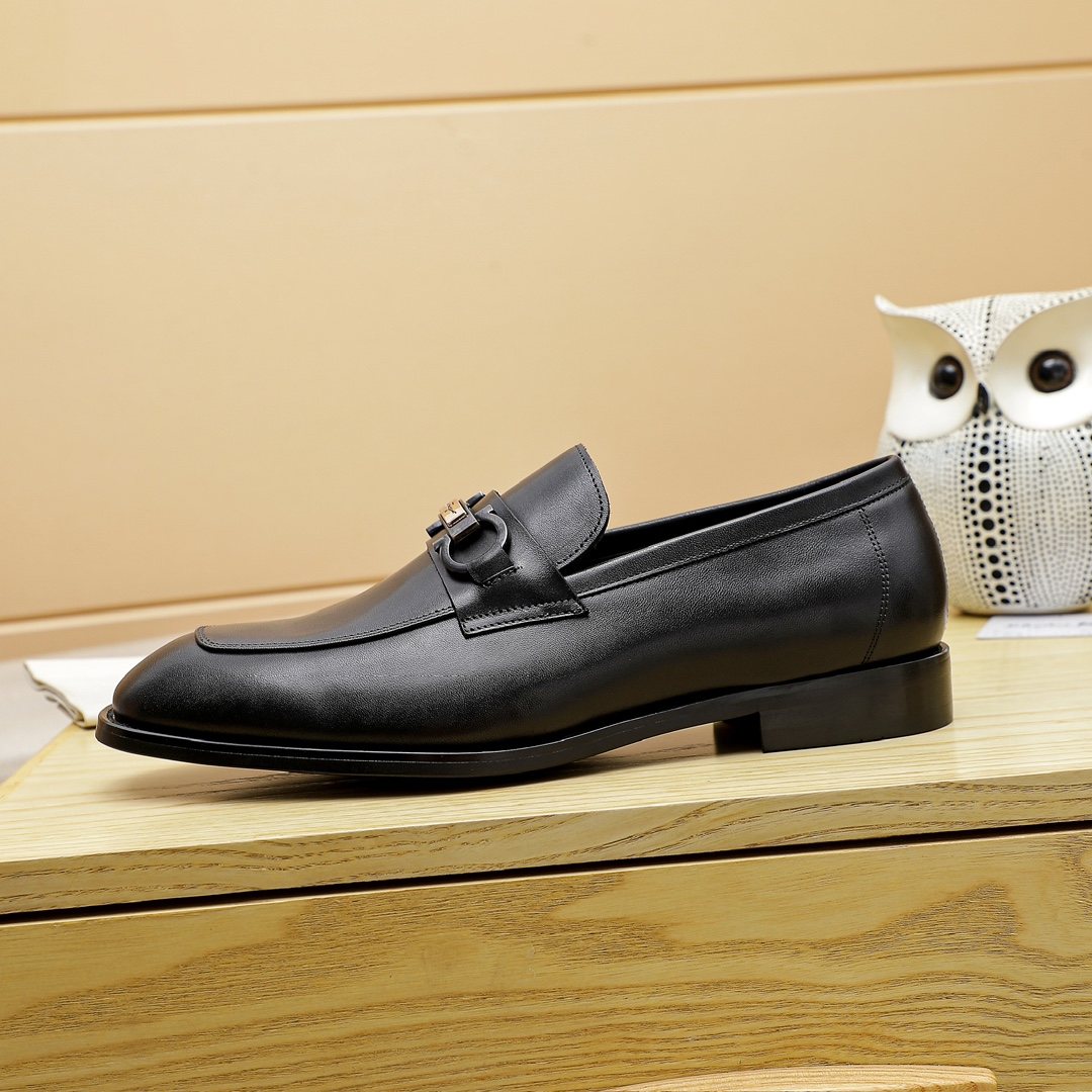 Ferragamo Black Metal Bit Loafers — side
