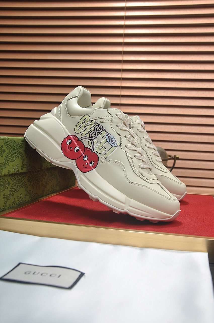 Gucci Off-White Graphic Sneakers — side