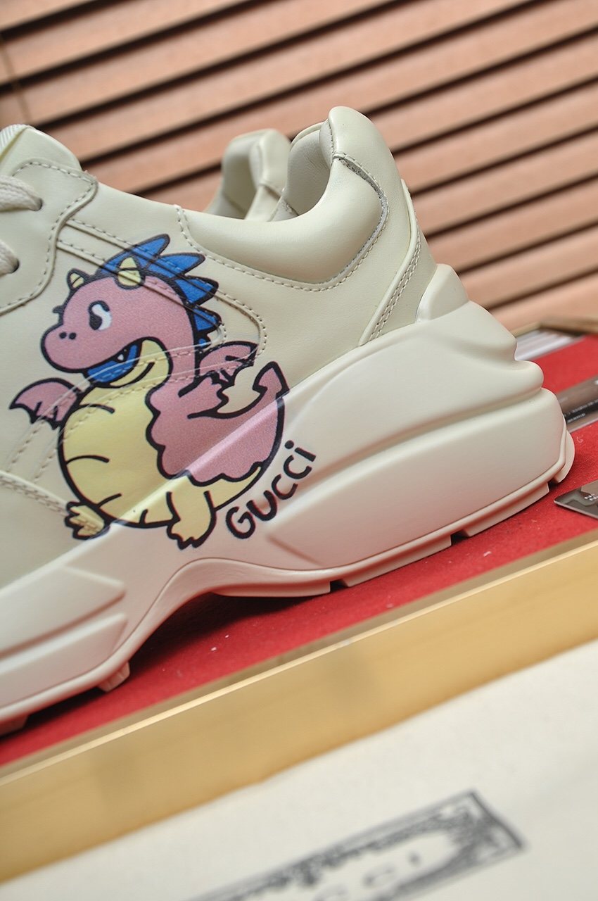 Gucci Colorful Graphic Sneakers — detail
