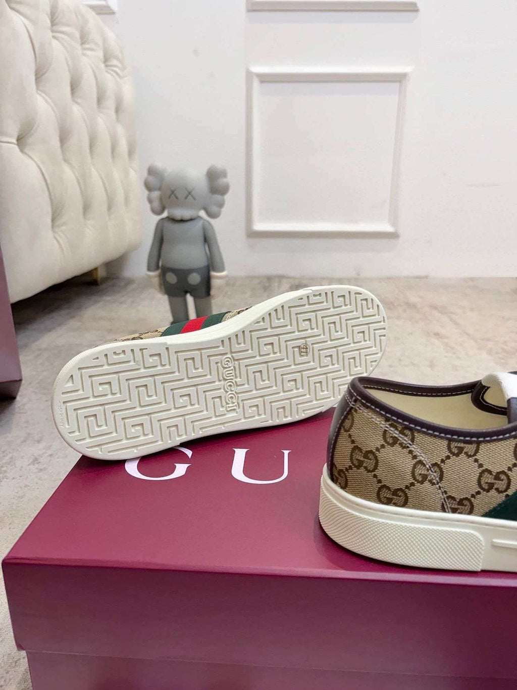 GUCCI Brown Monogram Stripe Sneakers — detail