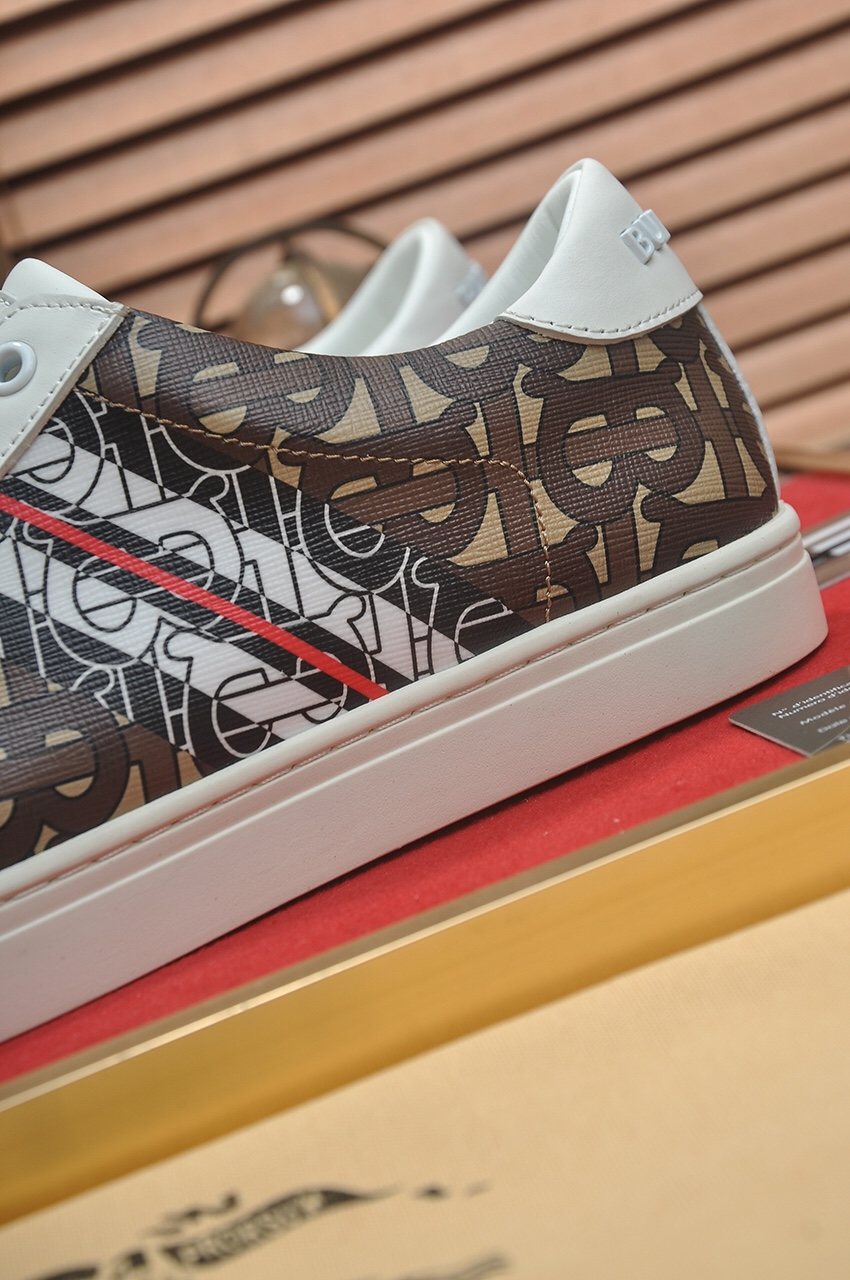 Burberry White Pattern Low-Top Sneakers — detail