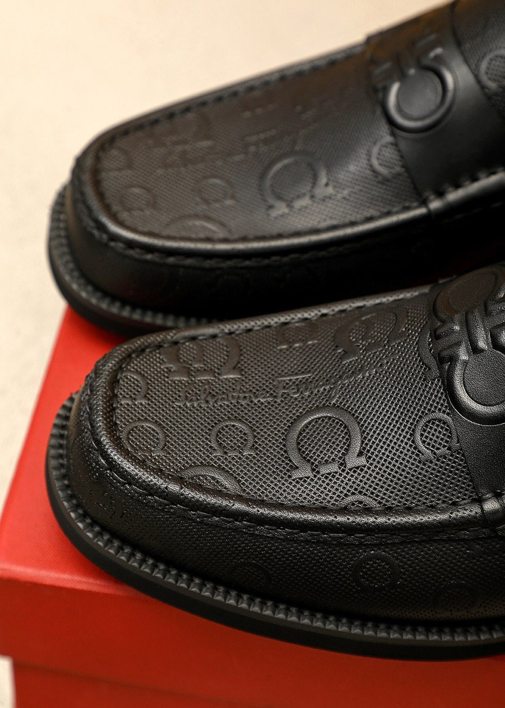 Ferragamo Black Embossed Hardware Loafers — detail