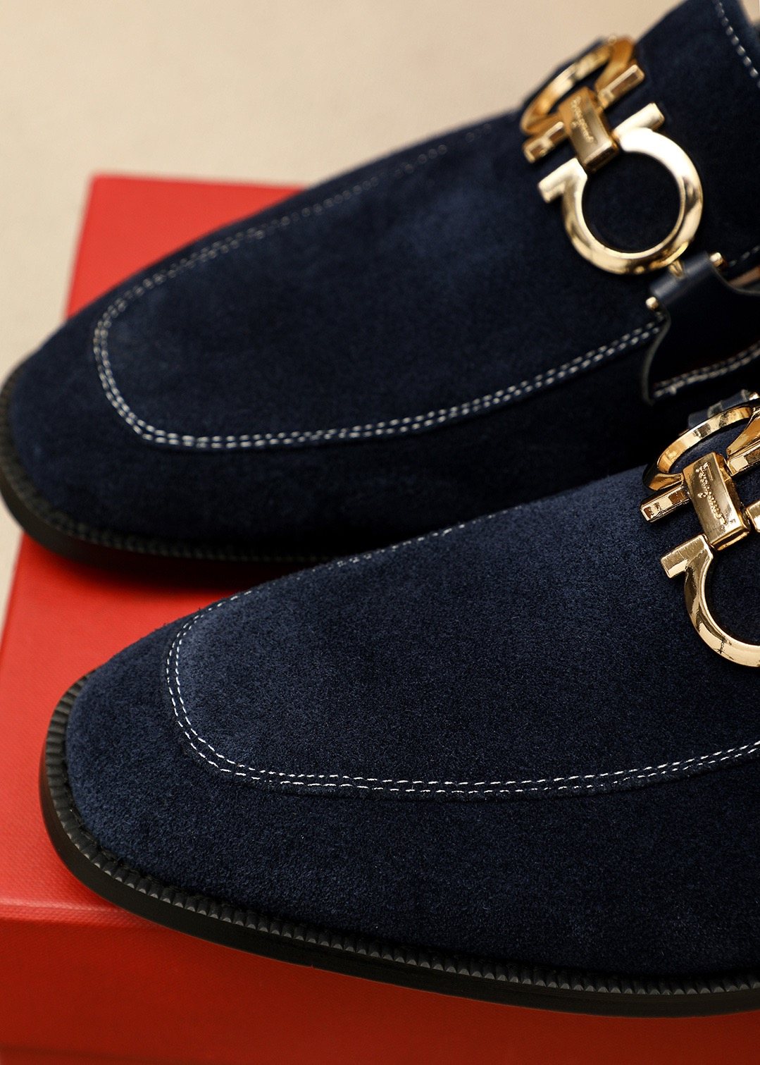 Ferragamo Navy Blue Hardware Loafers — detail