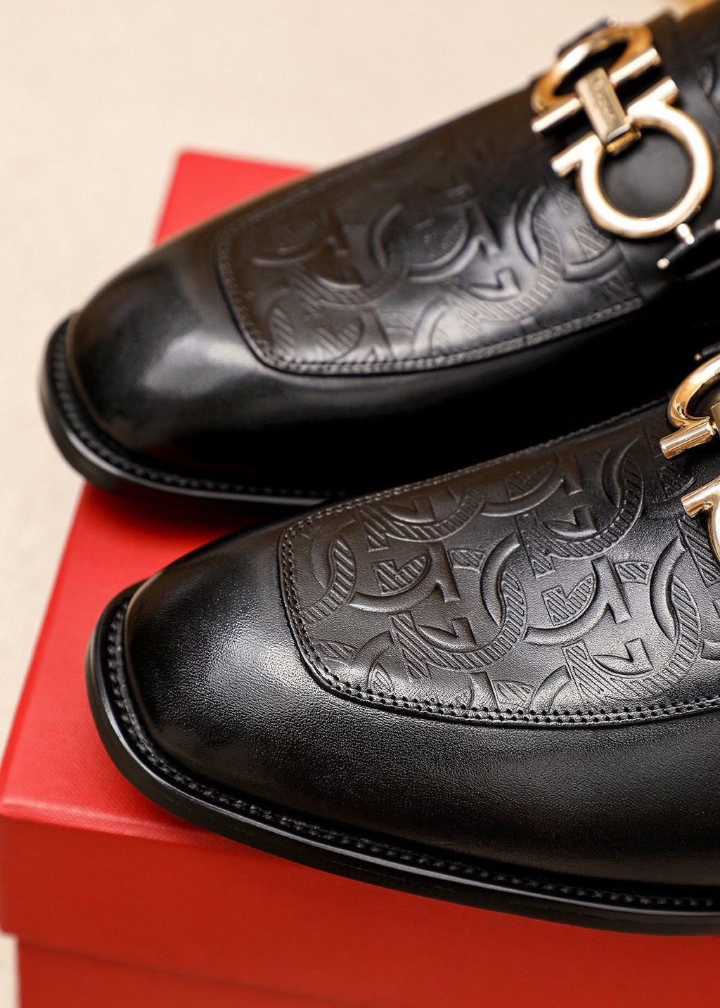 Ferragamo Black Embossed Buckle Loafers — detail