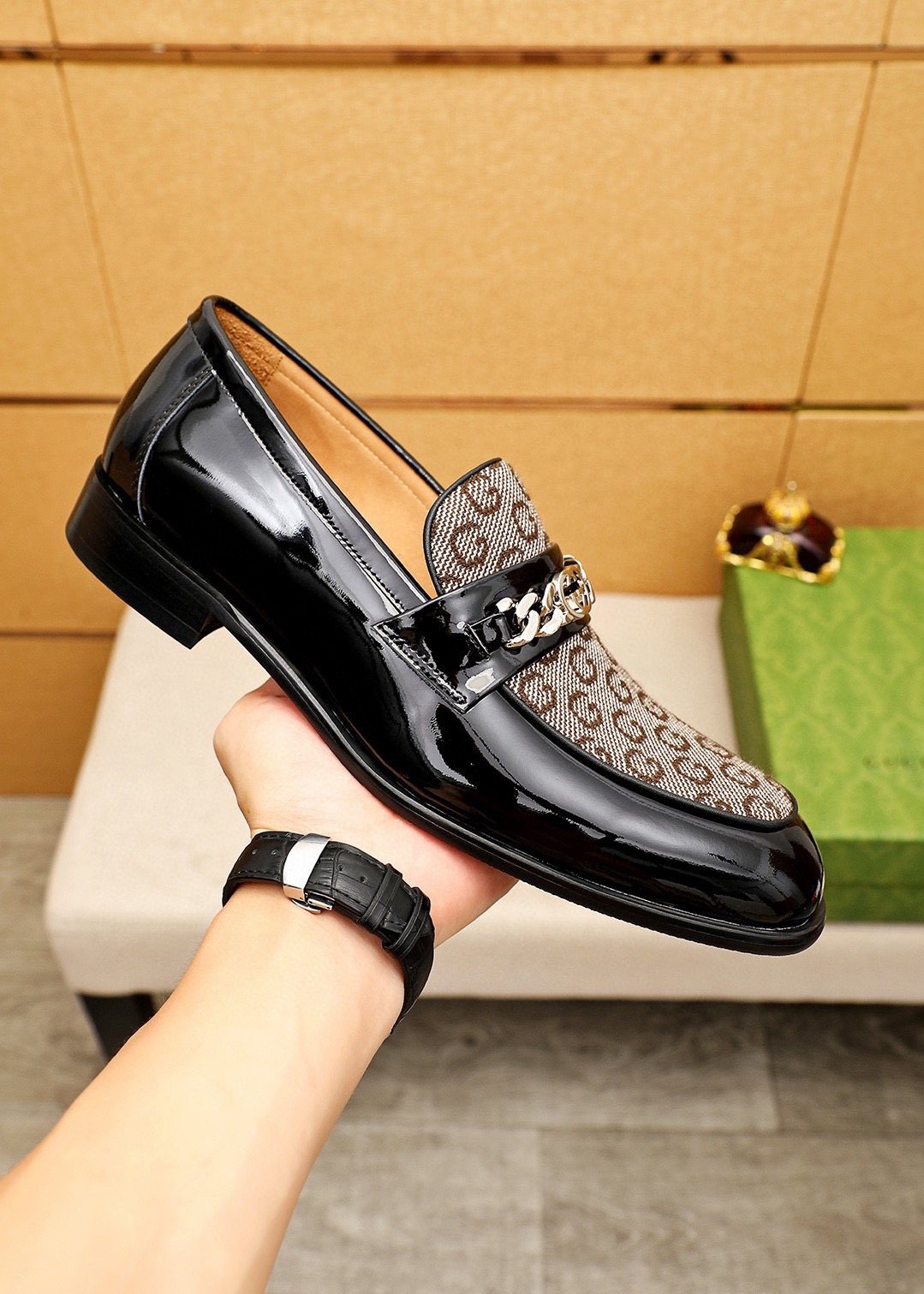 Gucci Black & Beige Patterned Loafers — model