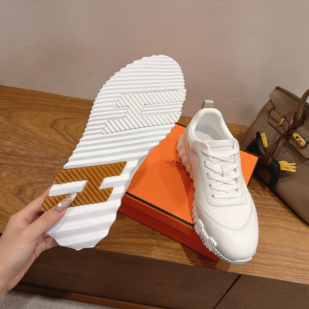 Hermès White Textured Low-Top Sneakers — detail