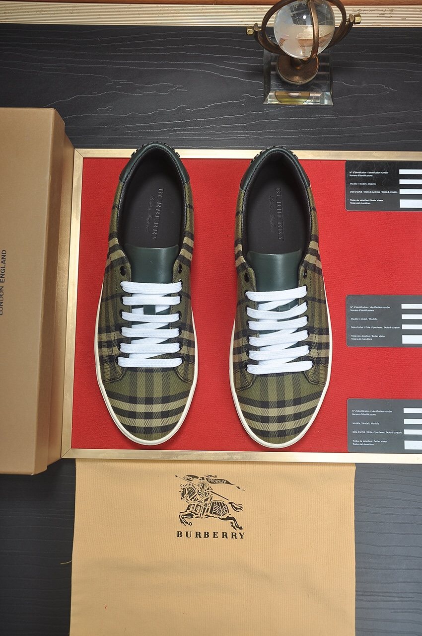 Burberry Olive Plaid Low-Top Sneakers — front