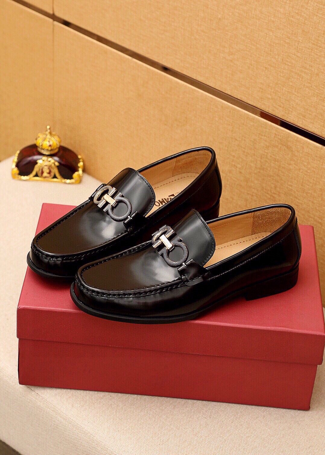 Ferragamo Black Hardware Loafers — front