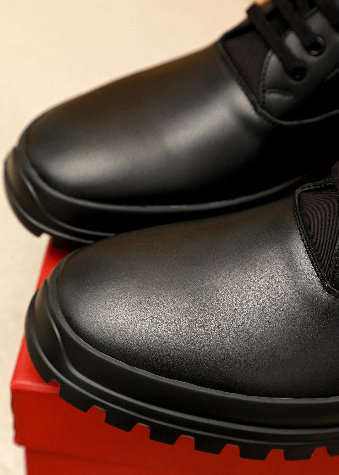 Ferragamo Black Leather Lug Sole Lace-Up Shoes — detail