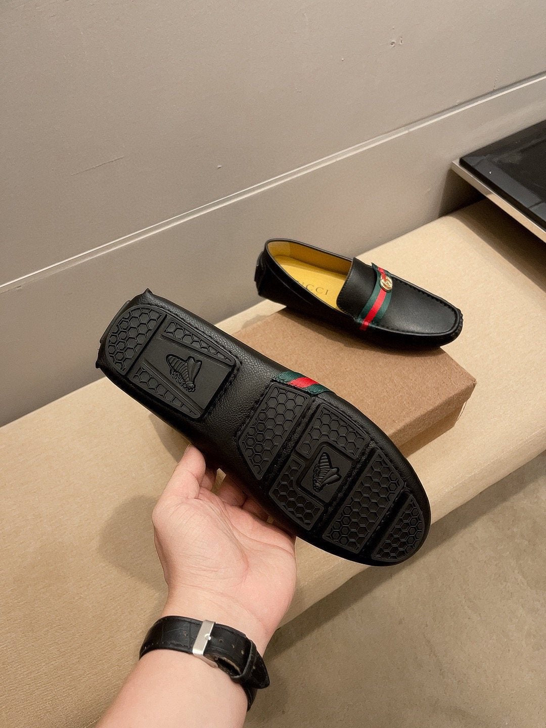 Gucci Black Stripe Driving Loafers — detail
