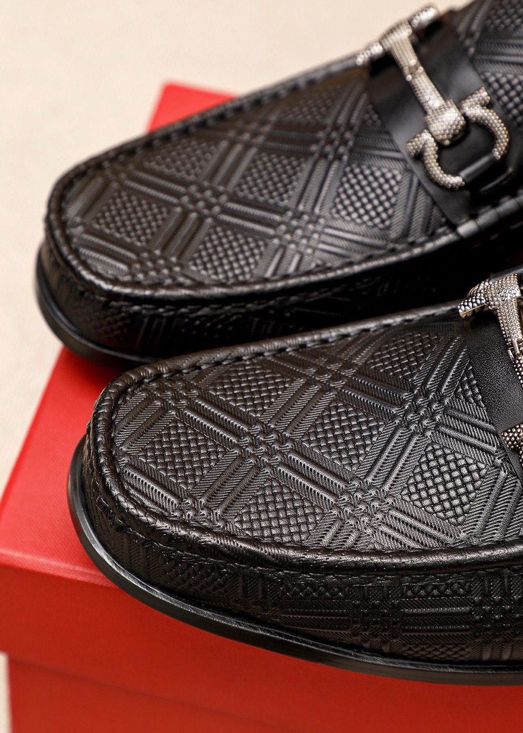 Ferragamo Black Embossed Buckle Loafers — detail