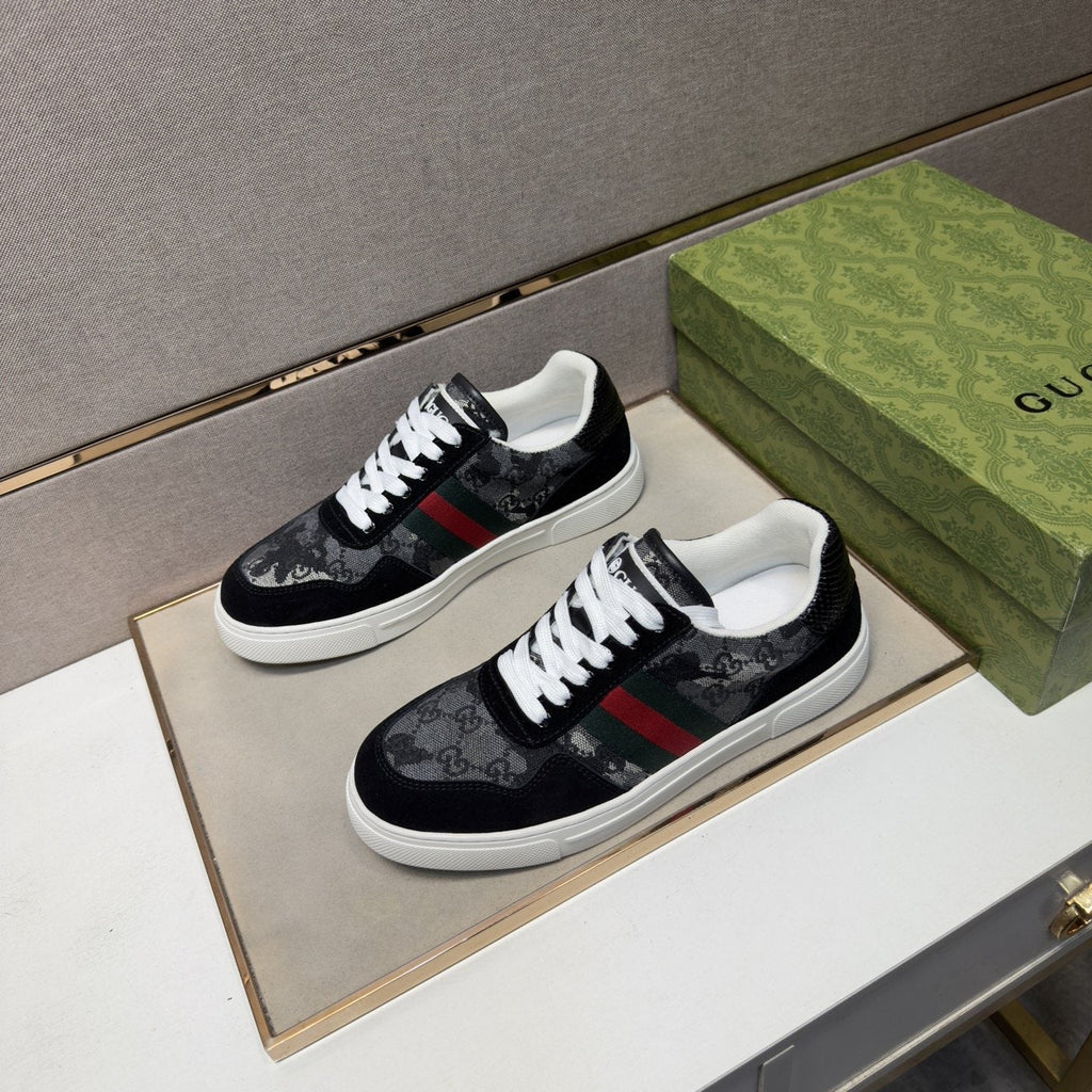 Gucci Green-Red Stripe Sneakers — front