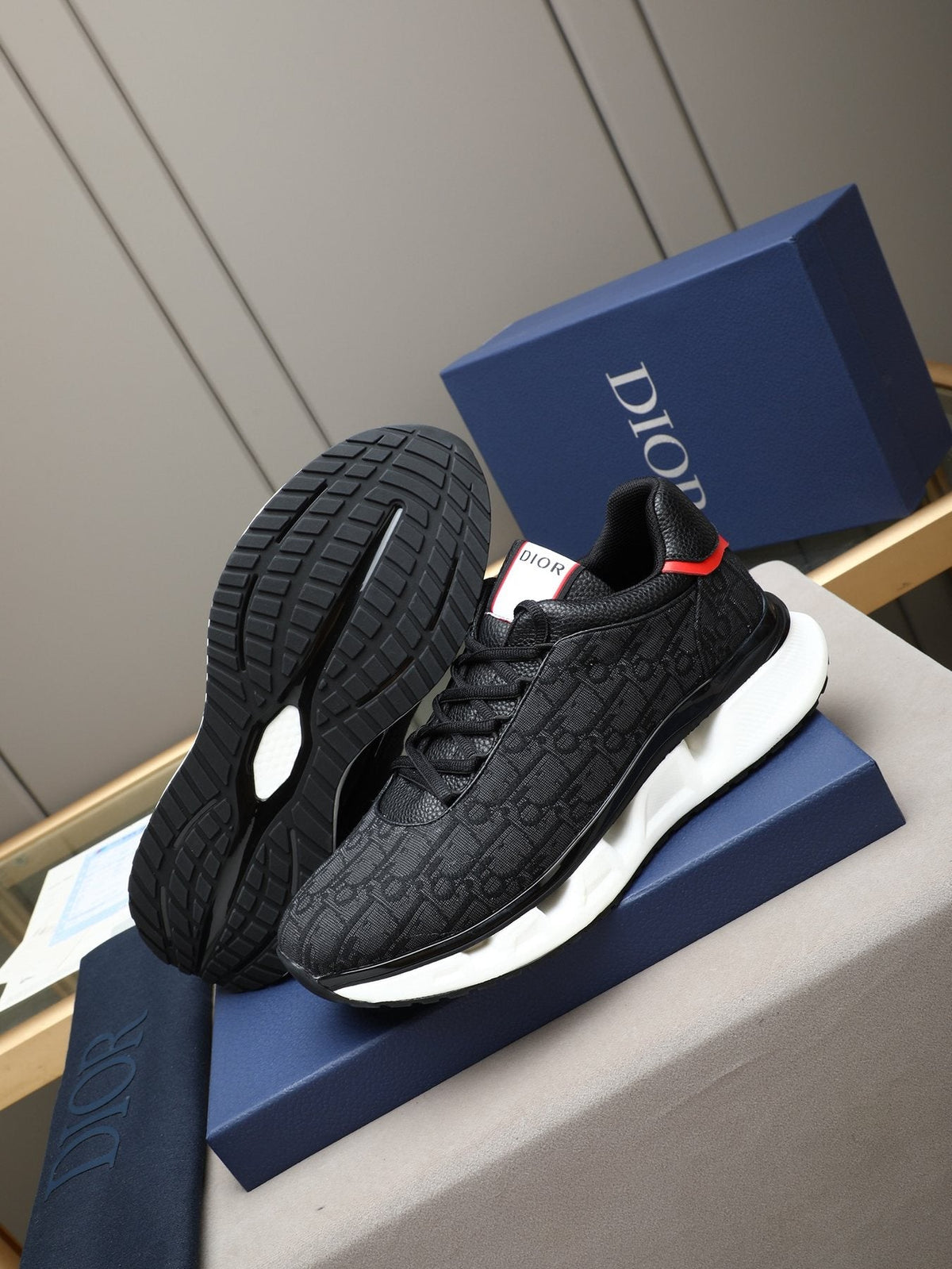 Dior Oblique Low-Top Sneakers — front