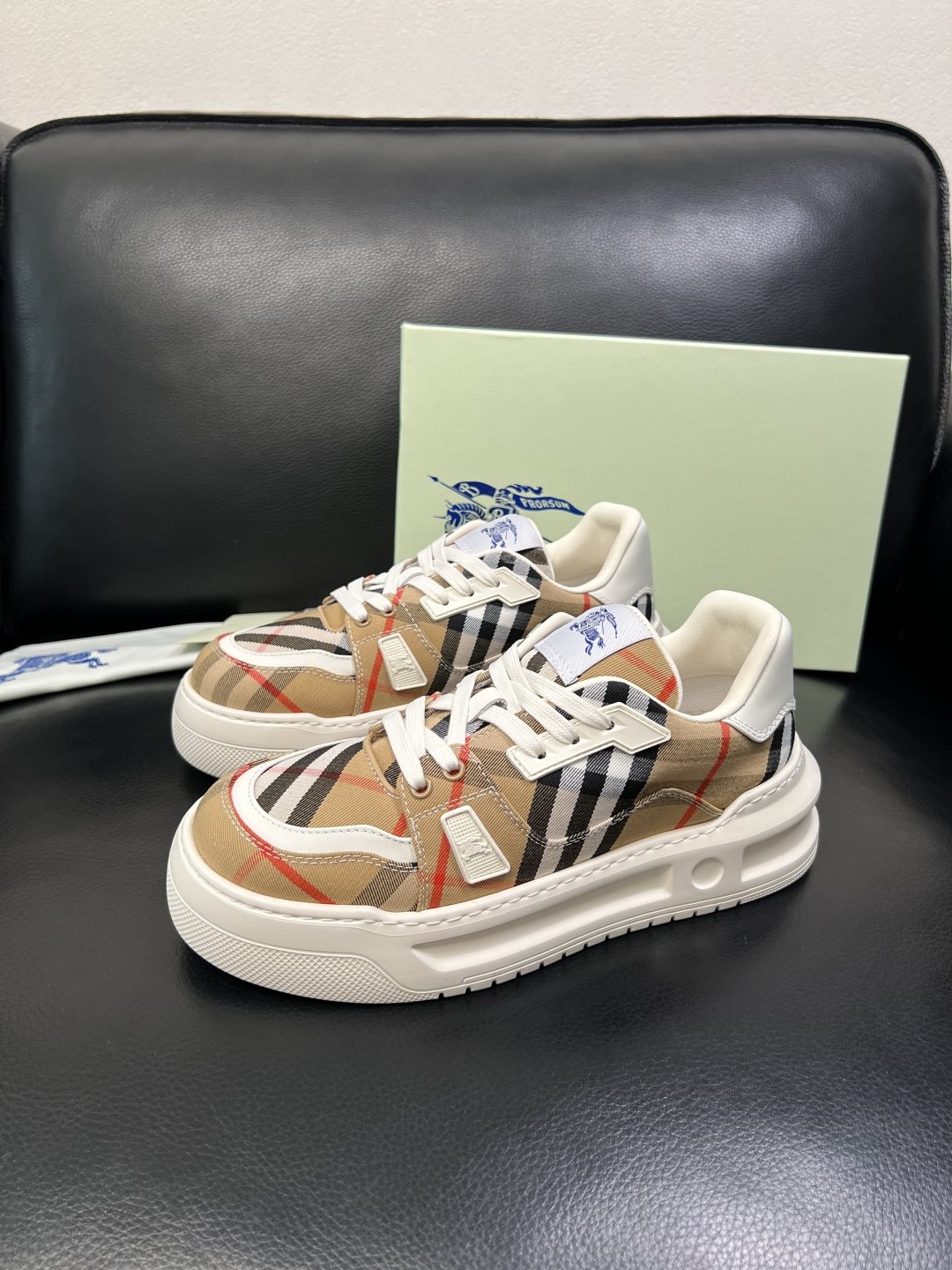 Burberry Black Beige Plaid Low-Top Sneakers — front