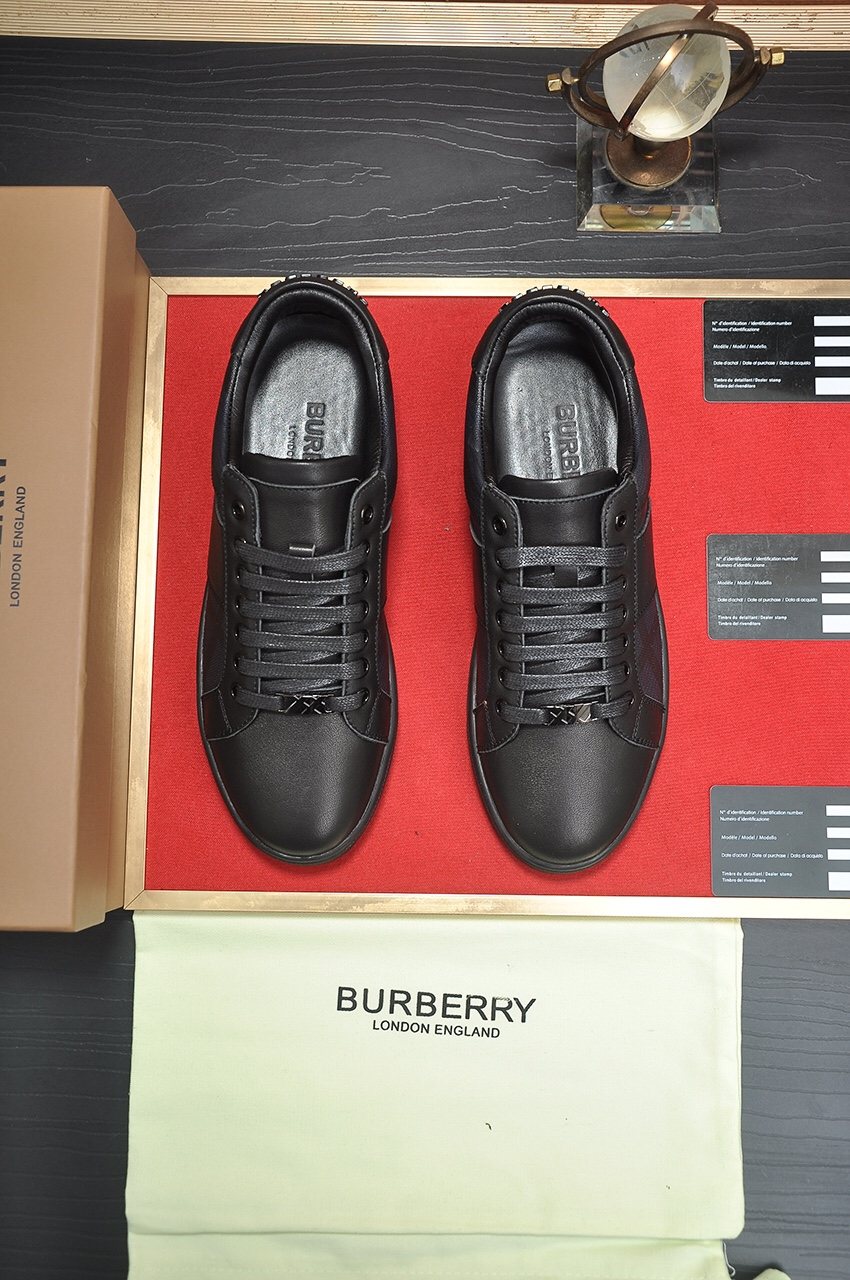 Burberry Panel Low-Top Sneakers — front
