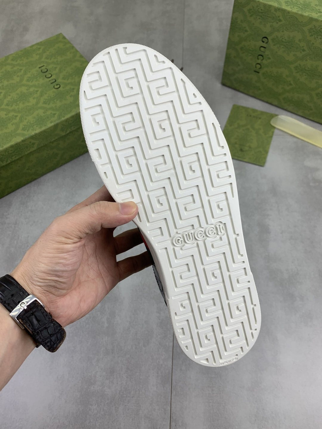 微商相册测试鞋子-Gucci Green-Red Stripe Slip-On Sneakers — detail