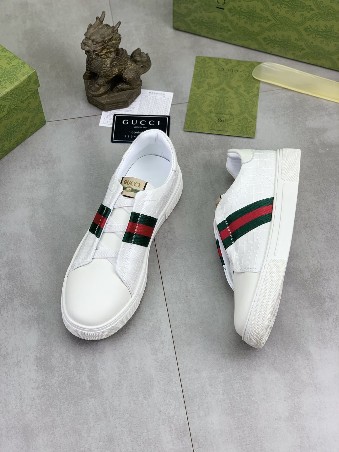 微商相册测试鞋子-Gucci Web Stripe Slip-On Sneakers — side